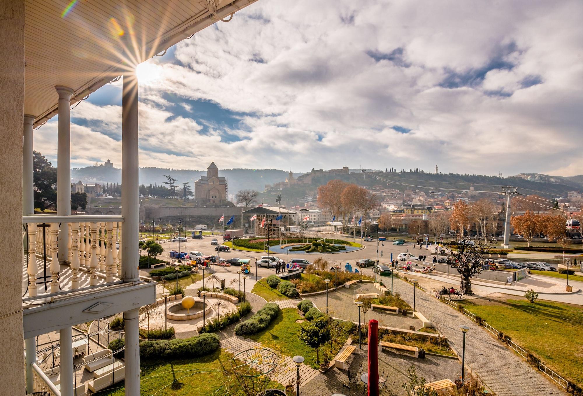 Hotel Rikhe Monika Тбилиси Экстерьер фото