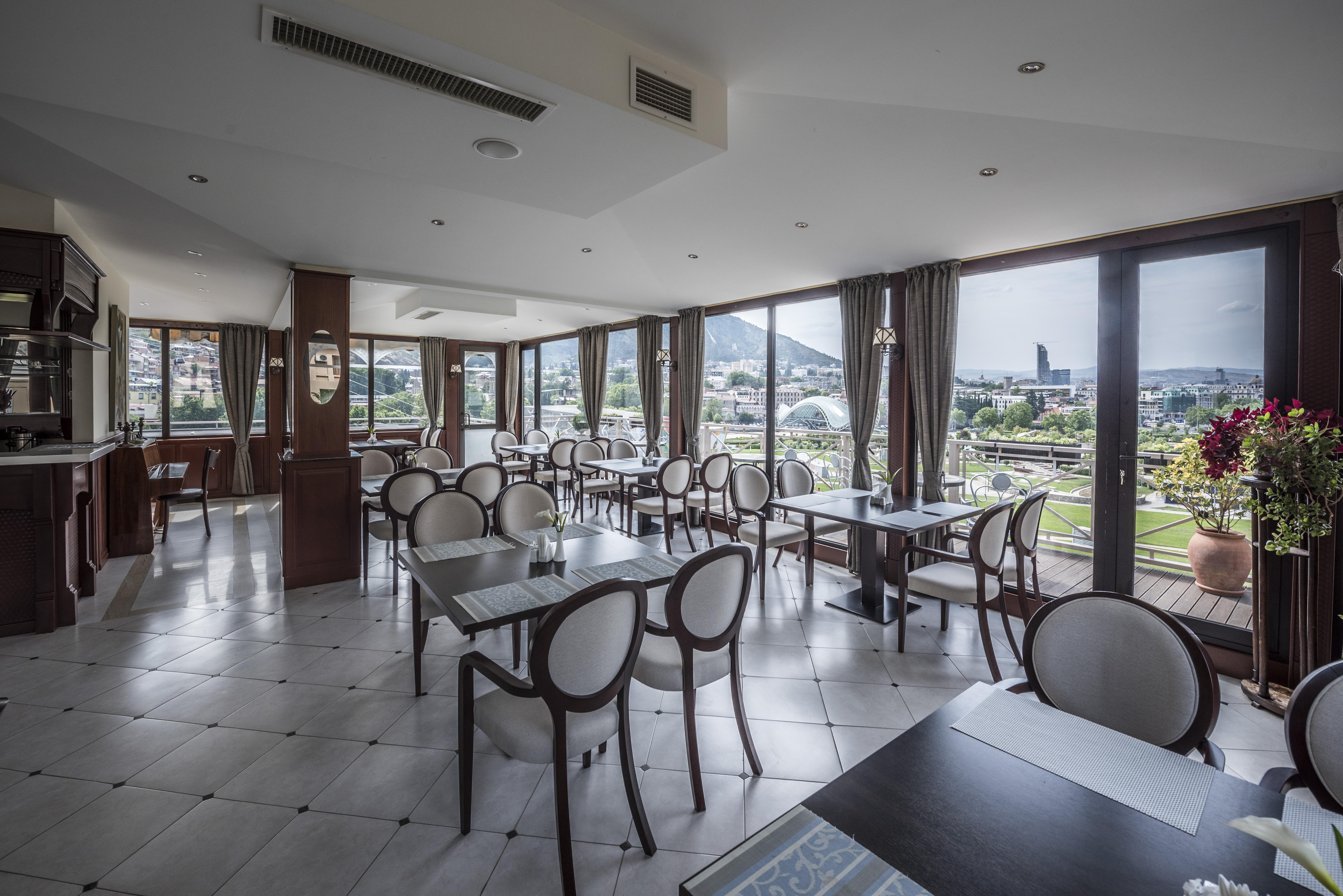 Hotel Rikhe Monika Тбилиси Экстерьер фото