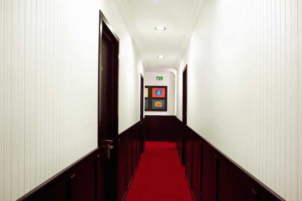 Hotel Rikhe Monika Тбилиси Экстерьер фото
